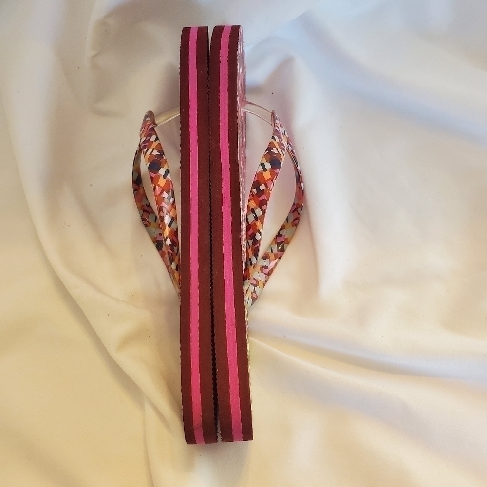 Vera Bradley Resort Medallion Flip Flops sz 7-8 - Picture 10 of 10